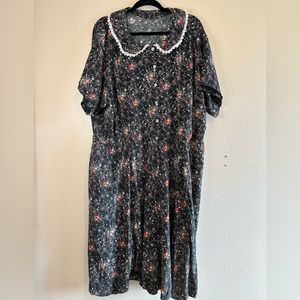 Vintage 80s plus size prairie dress. Floral with lace collar size 22 homemade